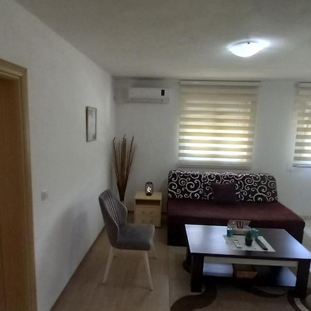Apartments Platz โมสตาร์ ภายนอก รูปภาพ