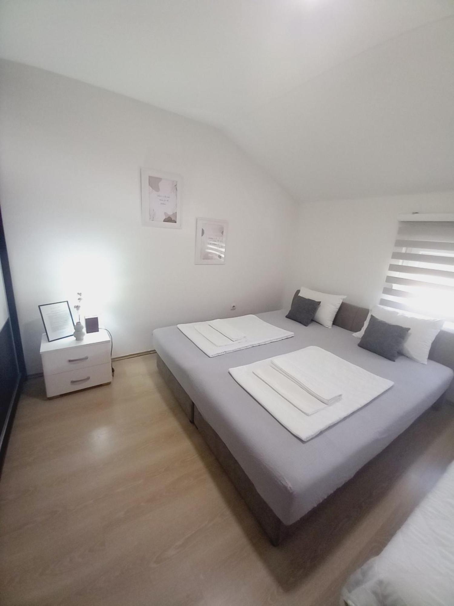 Apartments Platz โมสตาร์ ห้อง รูปภาพ